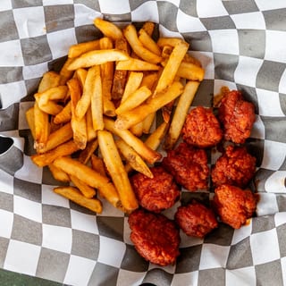 Boneless-8 wings